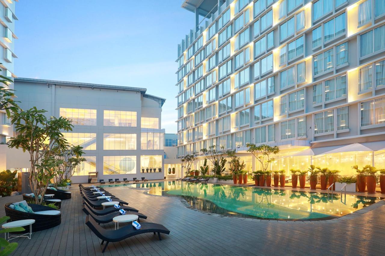 Mercure Samarinda Esterno foto