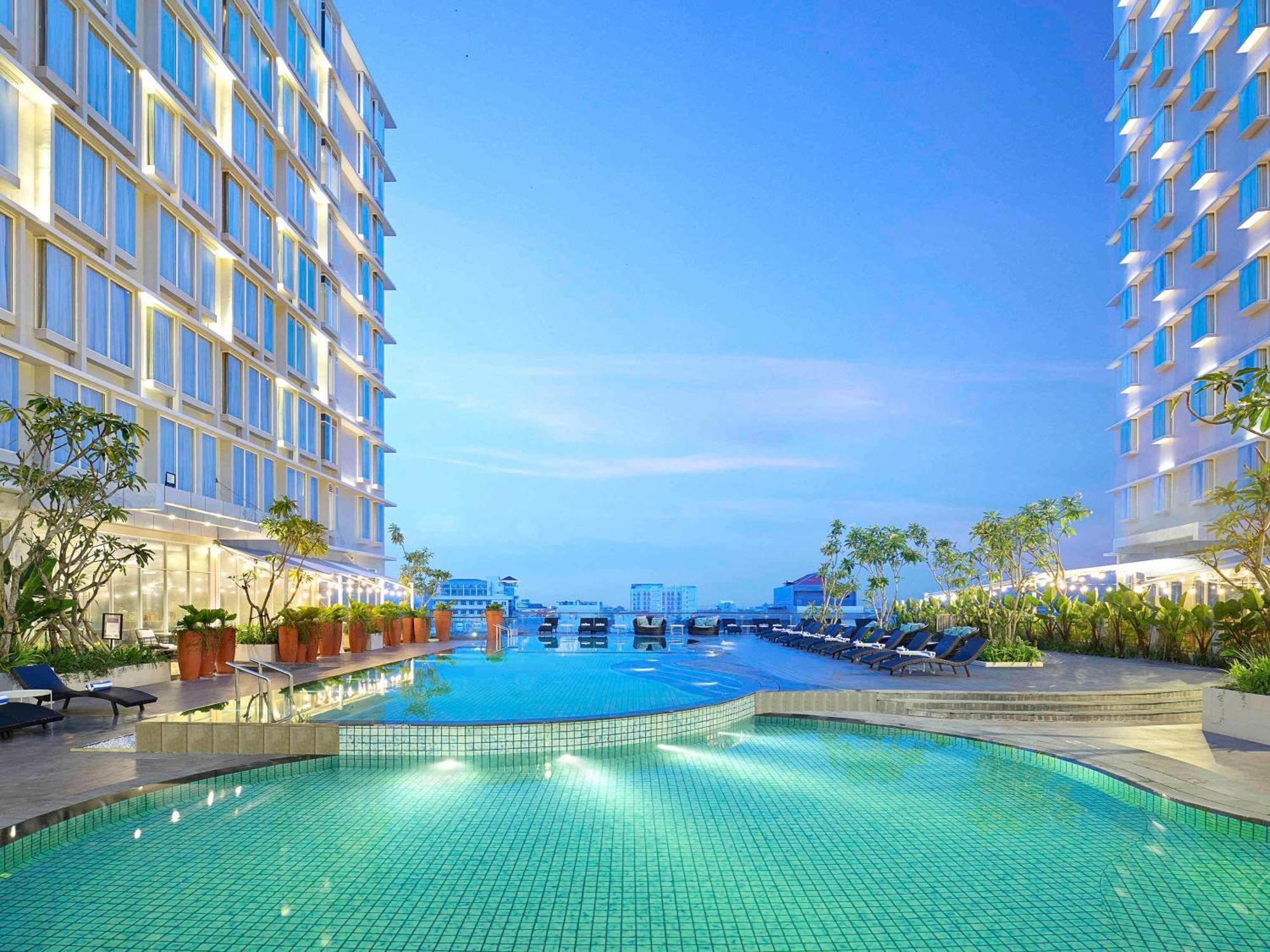 Mercure Samarinda Esterno foto