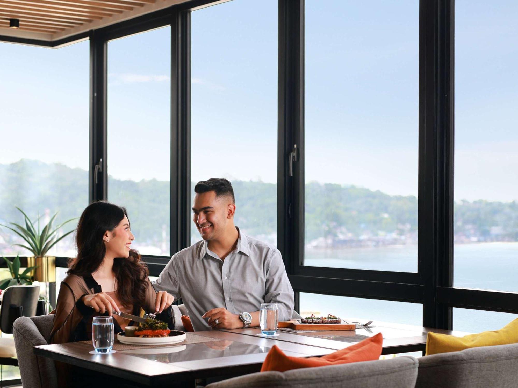 Mercure Samarinda Esterno foto
