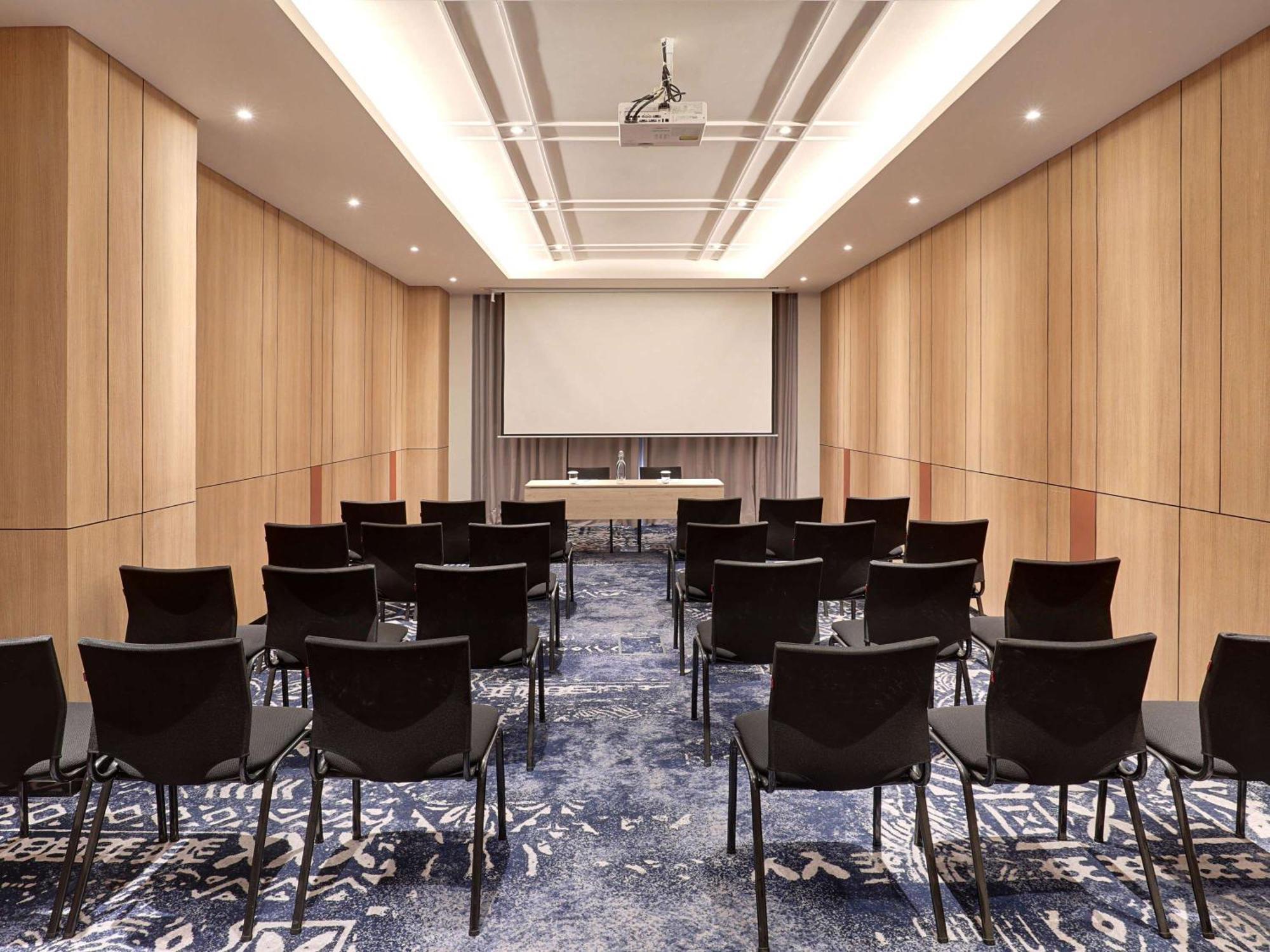 Mercure Samarinda Esterno foto