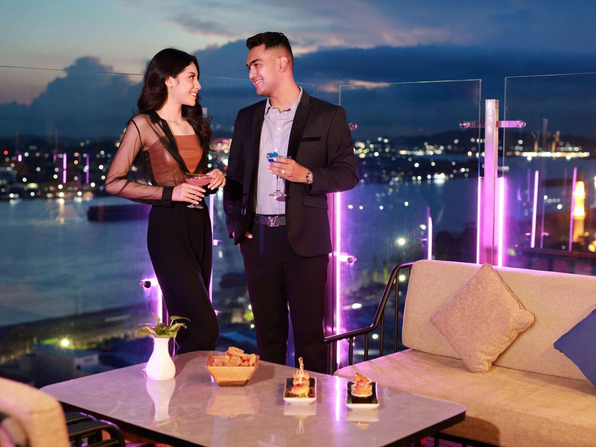 Mercure Samarinda Esterno foto