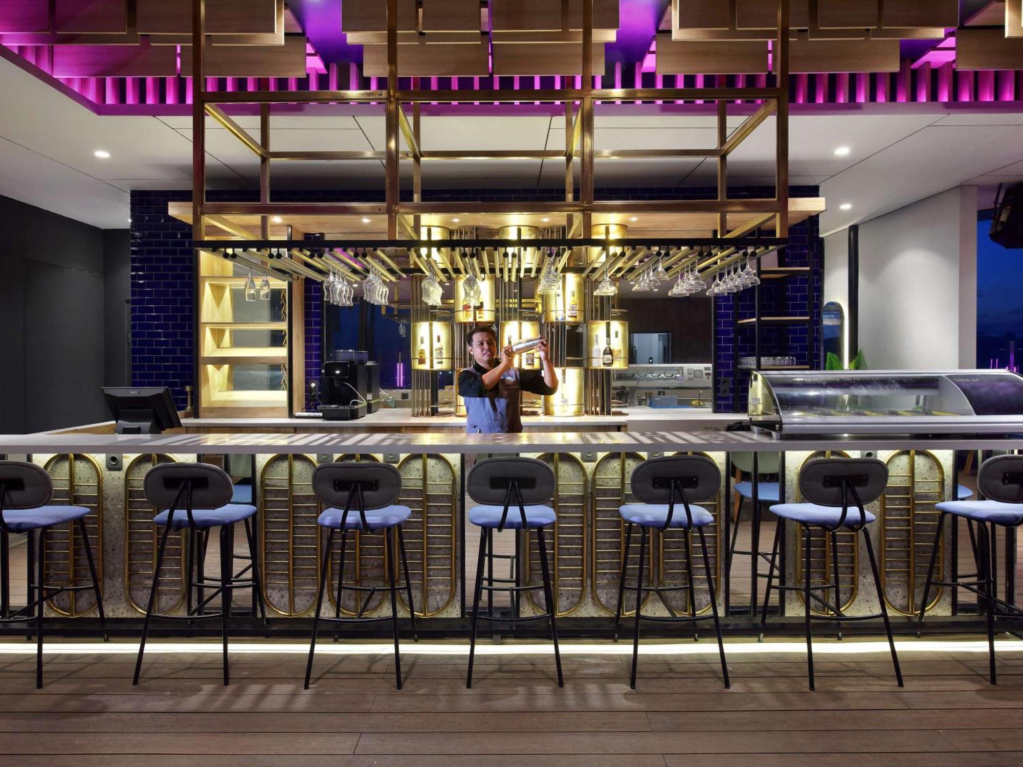 Mercure Samarinda Esterno foto