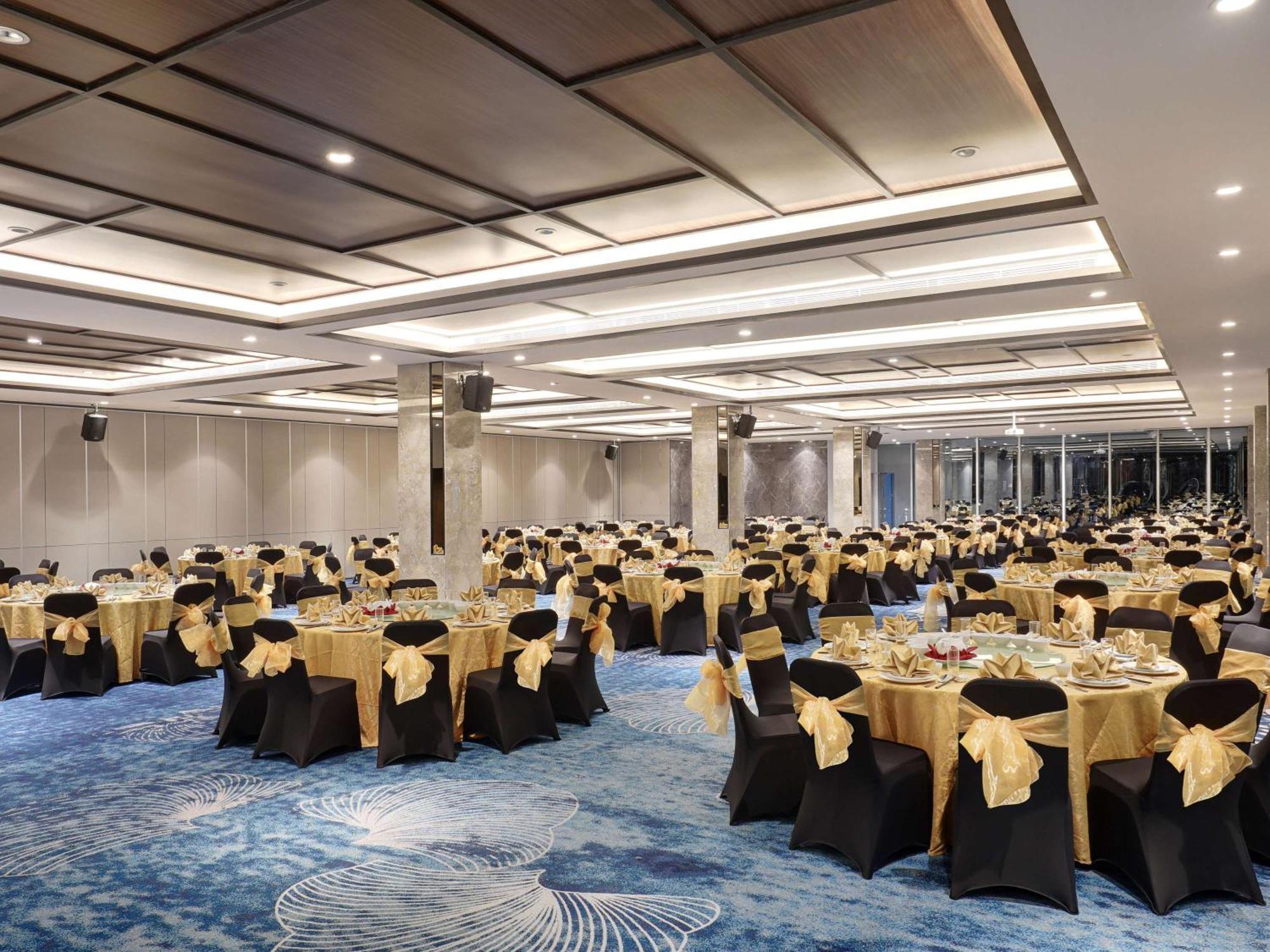 Mercure Samarinda Esterno foto