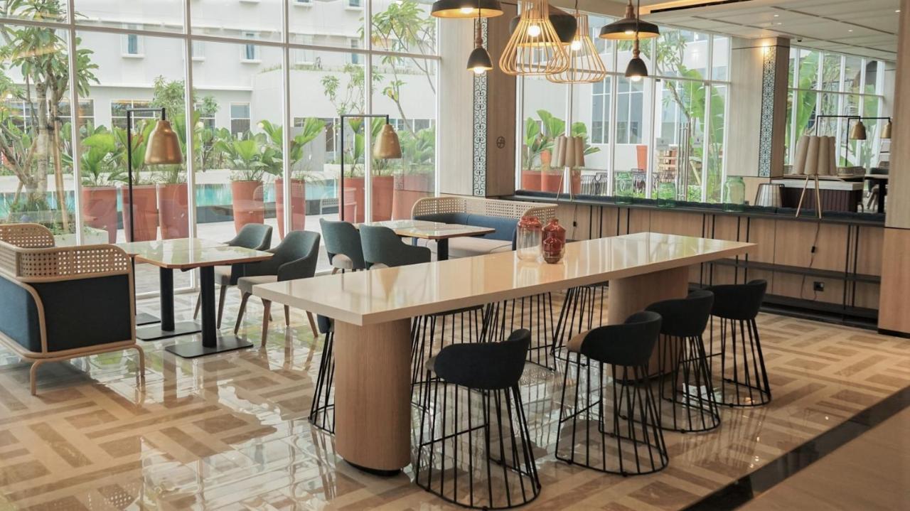 Mercure Samarinda Esterno foto
